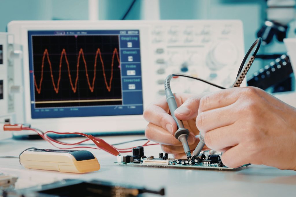 8 dertel assemblaggio schede elettroniche tortona alessandria